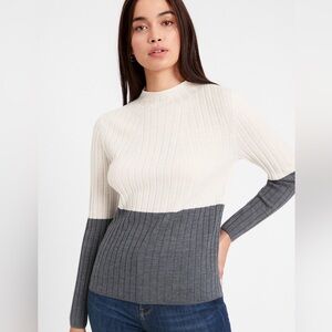 EUC Banana Republic Washable Merino Sweater in Responsible Wool Cream & Gray M